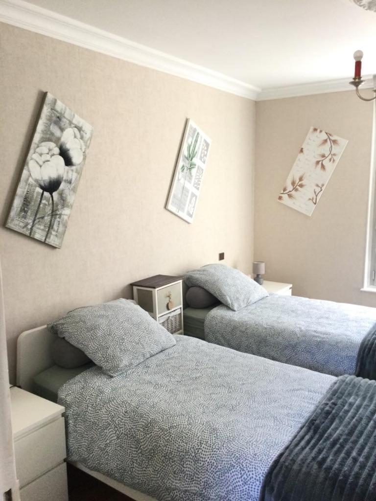 Couleur Framboise Apartment ลองวีย์ ภายนอก รูปภาพ