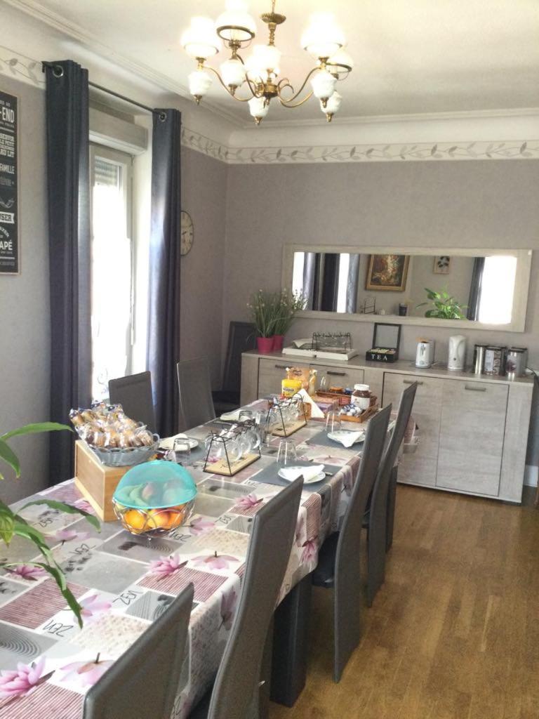 Couleur Framboise Apartment ลองวีย์ ภายนอก รูปภาพ