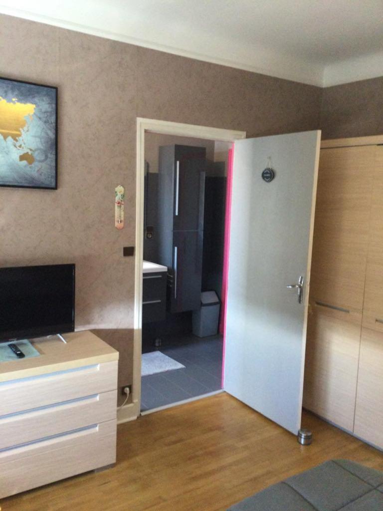 Couleur Framboise Apartment ลองวีย์ ภายนอก รูปภาพ